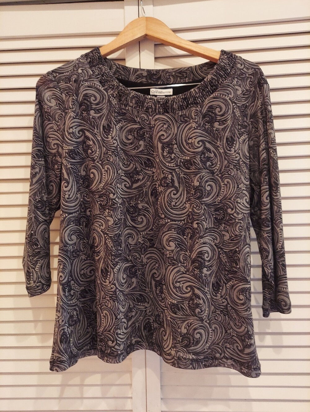 Croft & Barrow Ladies Black and  Gray tone Pasley Print Long Sleeve Top  🖤